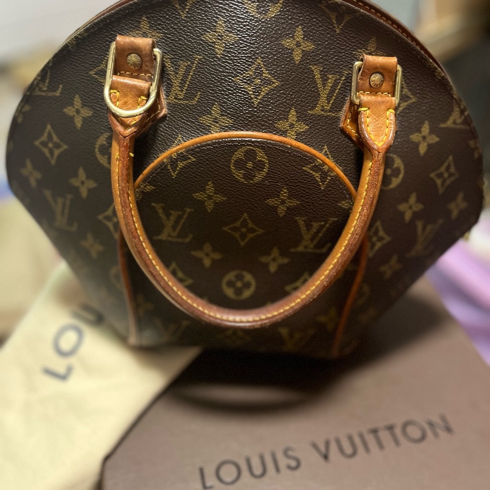 Louis Vuitton Ellipse PM full inclusion with COA